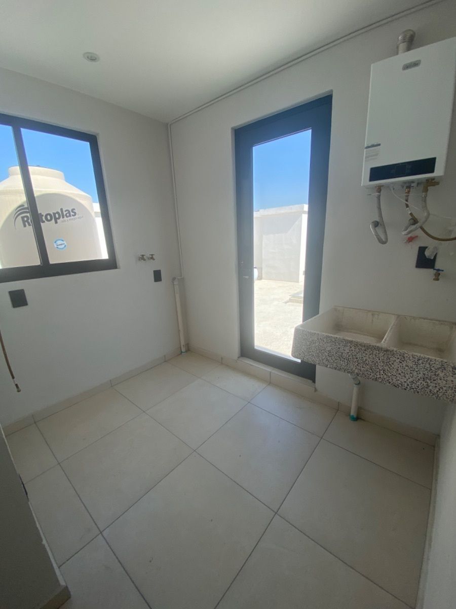 26 of 26: Cuarto de lavado