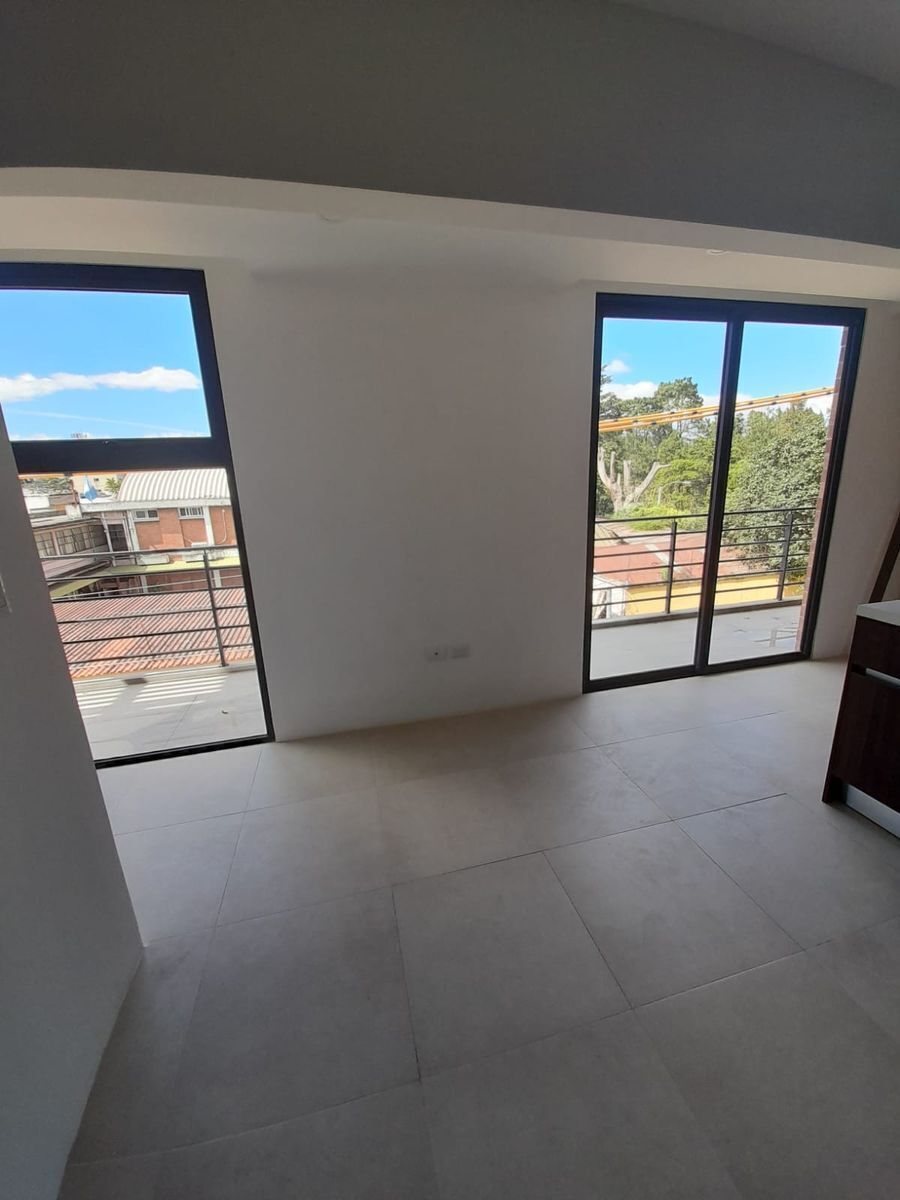 Apartamento en Zona 10, Guatemala, foto 3 de 7