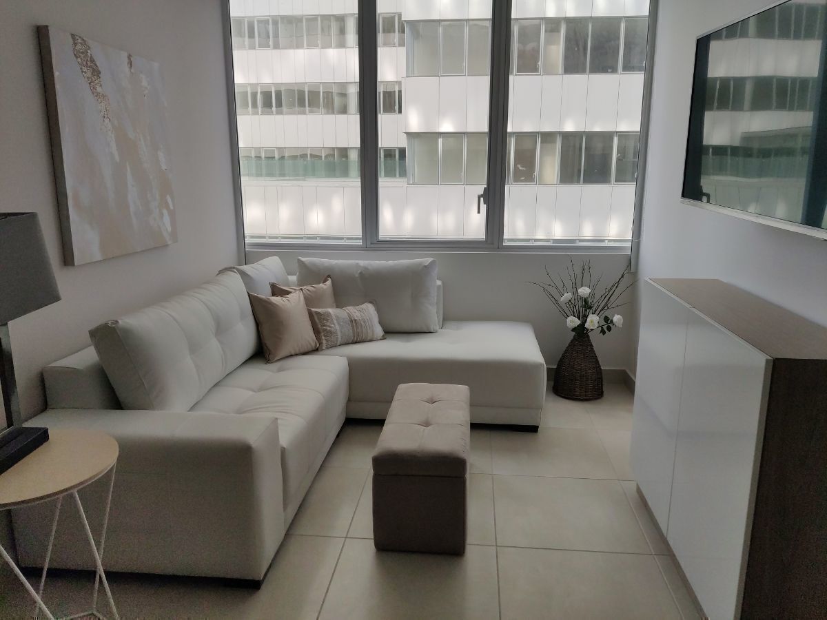 Moderno departamento amueblado para estrenar en Vistas del Bosque