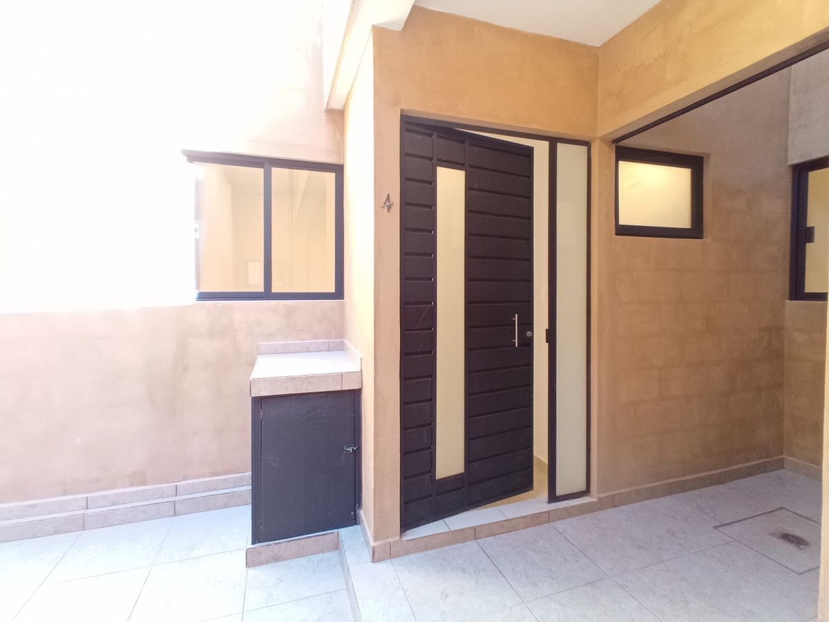 1 de 10: Entrada PB 