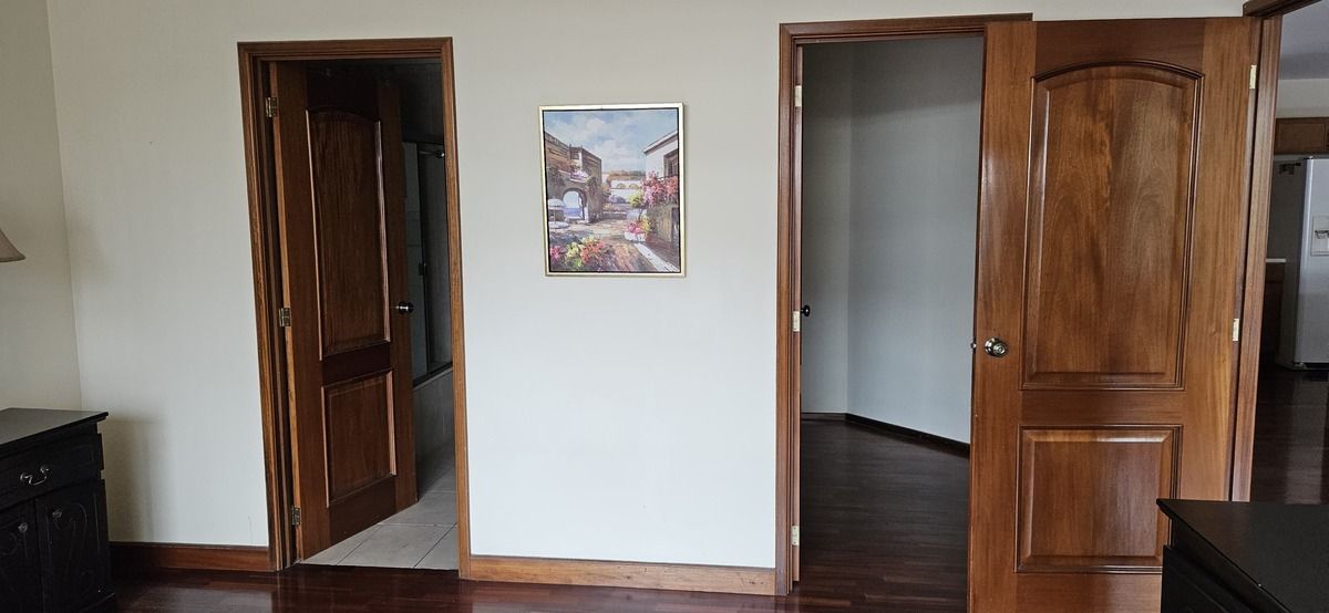 Apartamento en Zona 14, Guatemala, foto 8 de 16
