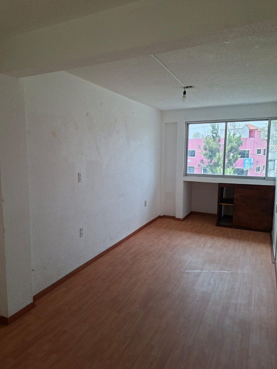 Sala Comercial em Bosques de Aragón, Nezahualcóyotl, foto 3 de 9