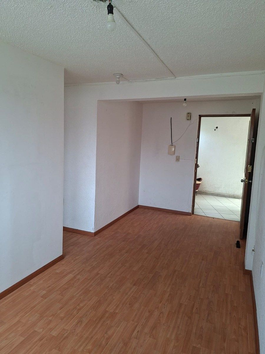 Sala Comercial em Bosques de Aragón, Nezahualcóyotl, foto 4 de 9