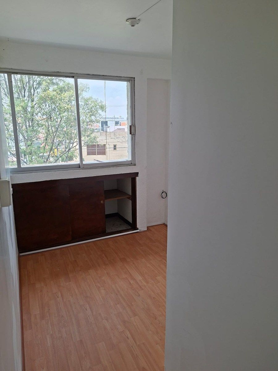 Sala Comercial em Bosques de Aragón, Nezahualcóyotl, foto 9 de 9