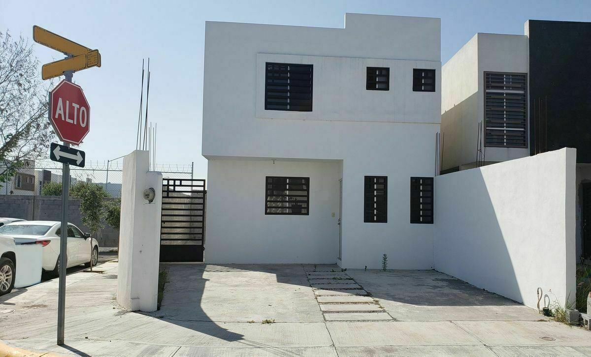 CASA EN VENTA RESIDENCIAL VALLE AZUL, APODACA, NUEVO LEON