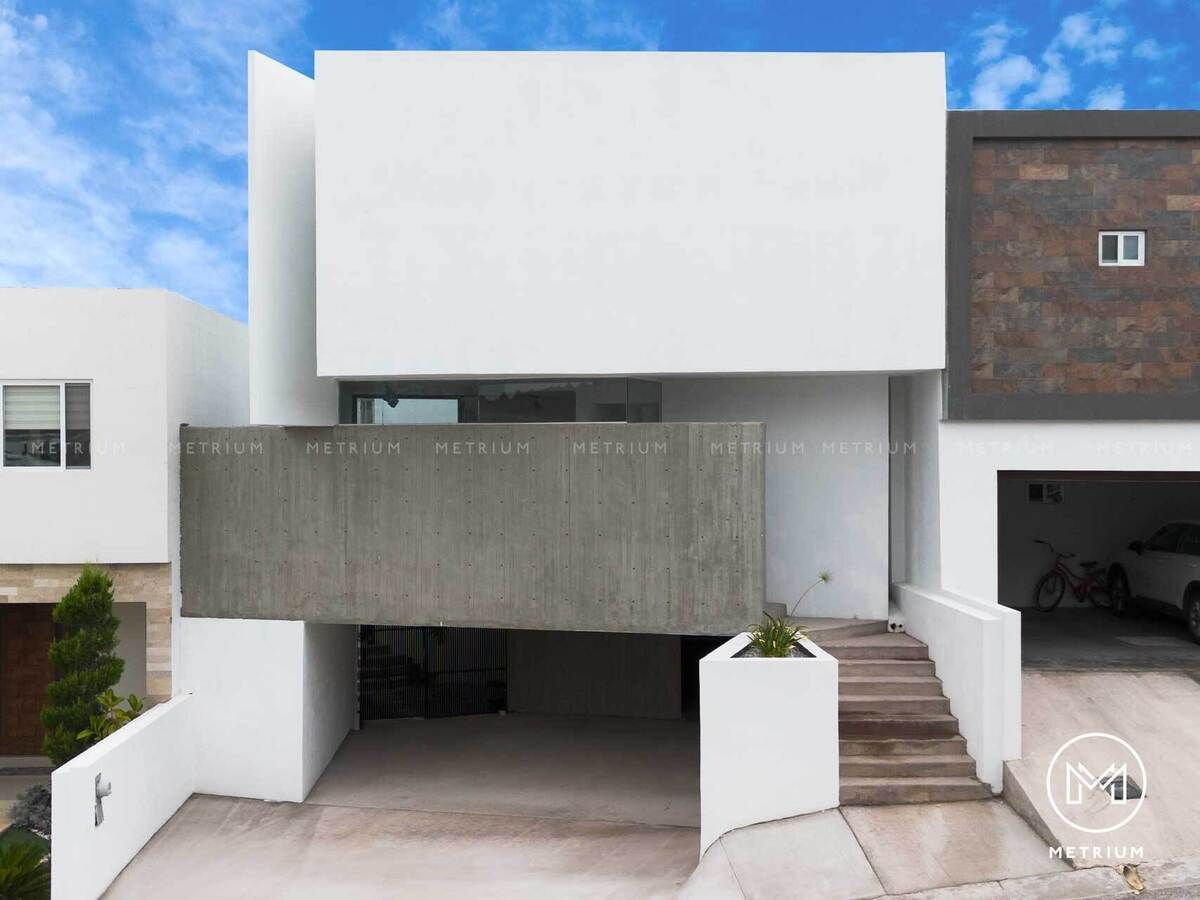 1 de 22: Fachada