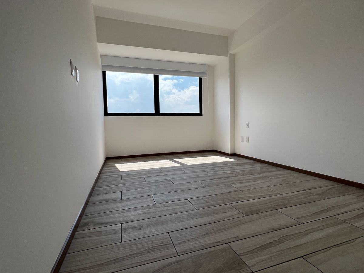 8 de 24: RECÁMARA 1