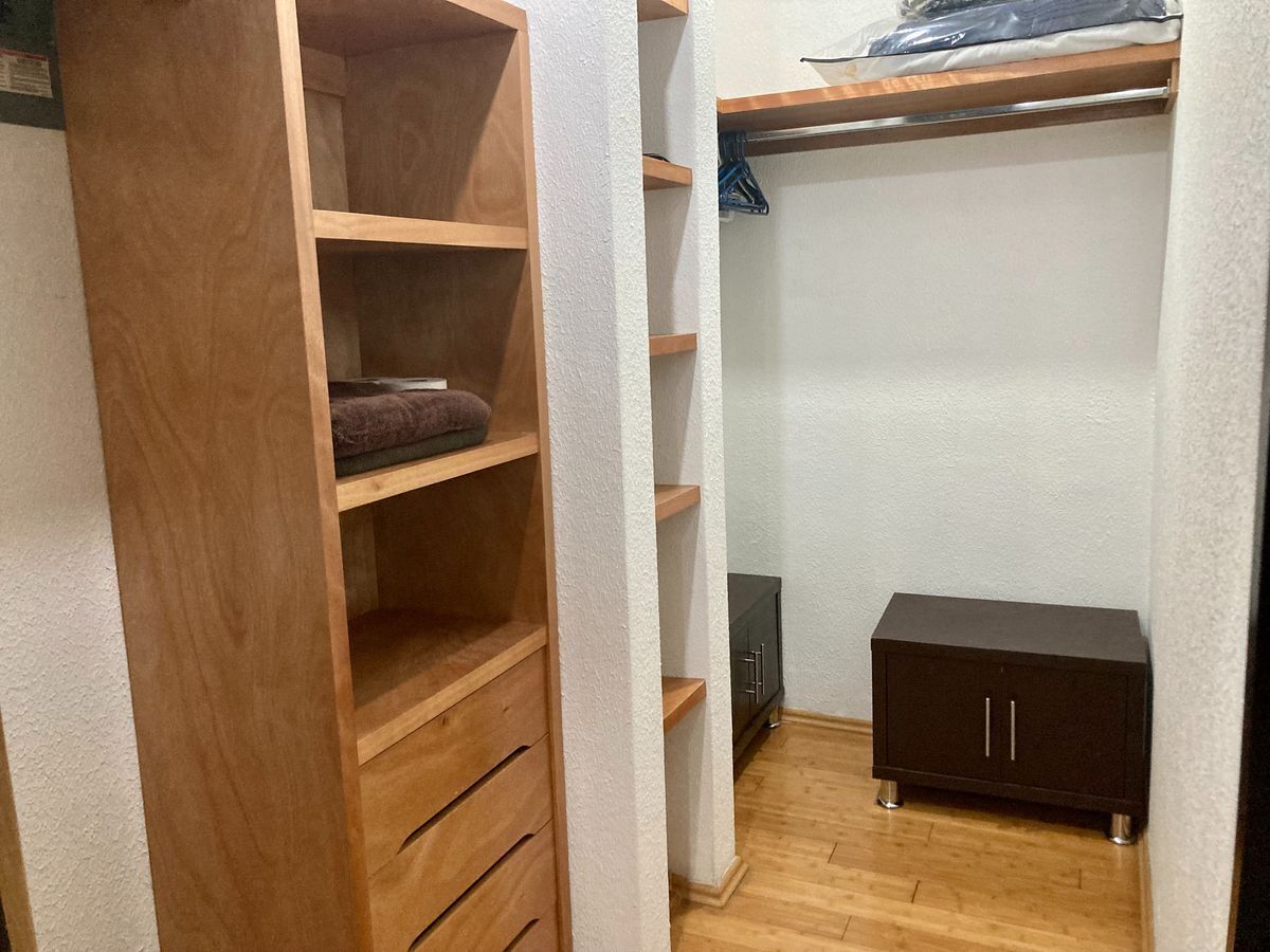 5 de 31: Walk in closet
