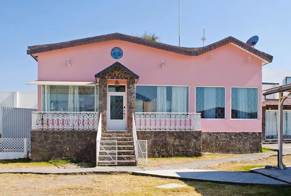 7 of 13: Casa principal 