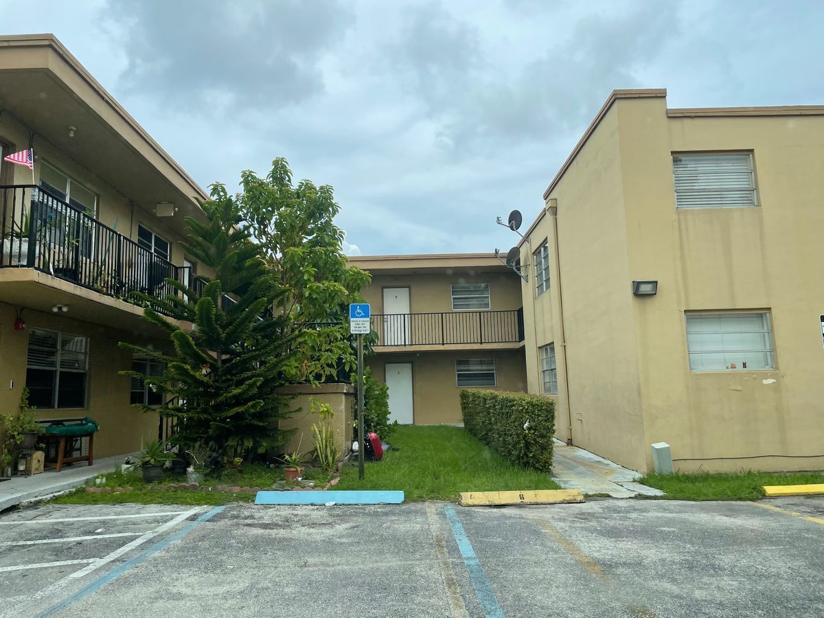 Honeysuckle Apartments for sale Doral Miami Florida EasyBroker