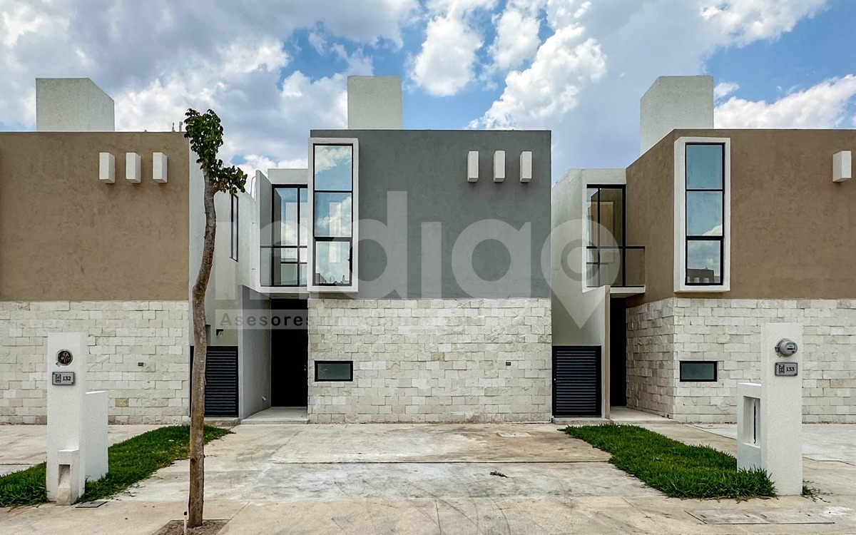 3 de 34: Fachada Frontal