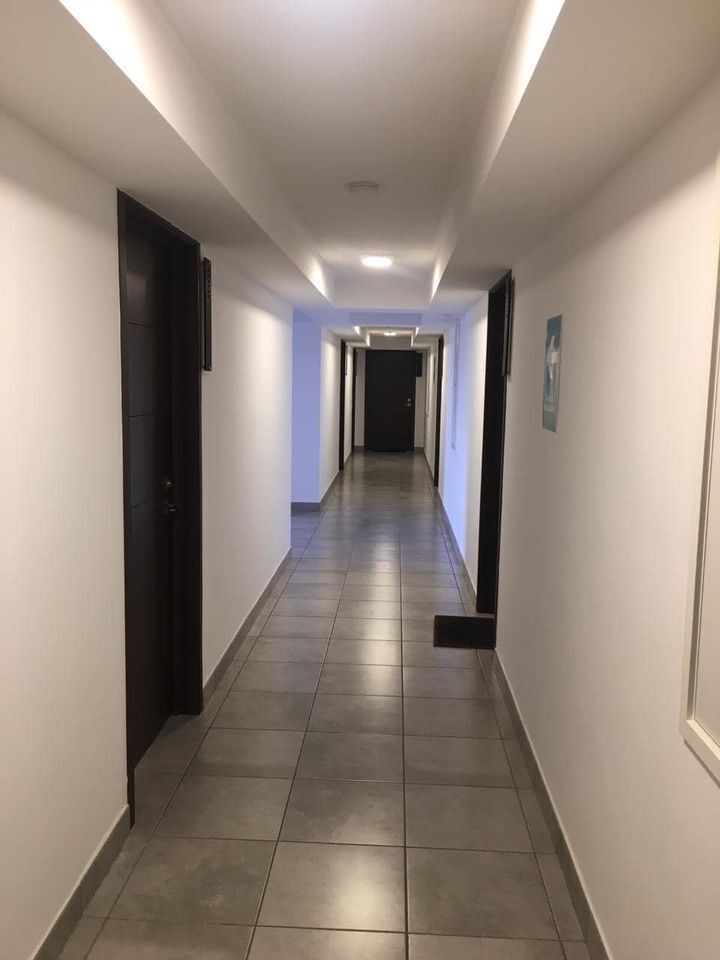 4 de 8