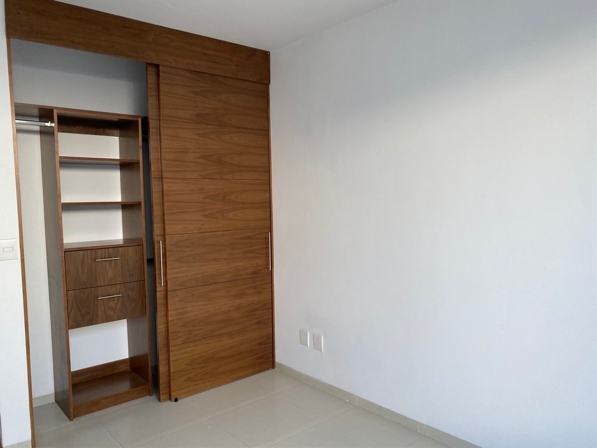 14 de 29: ambas recámaras tienen clóset