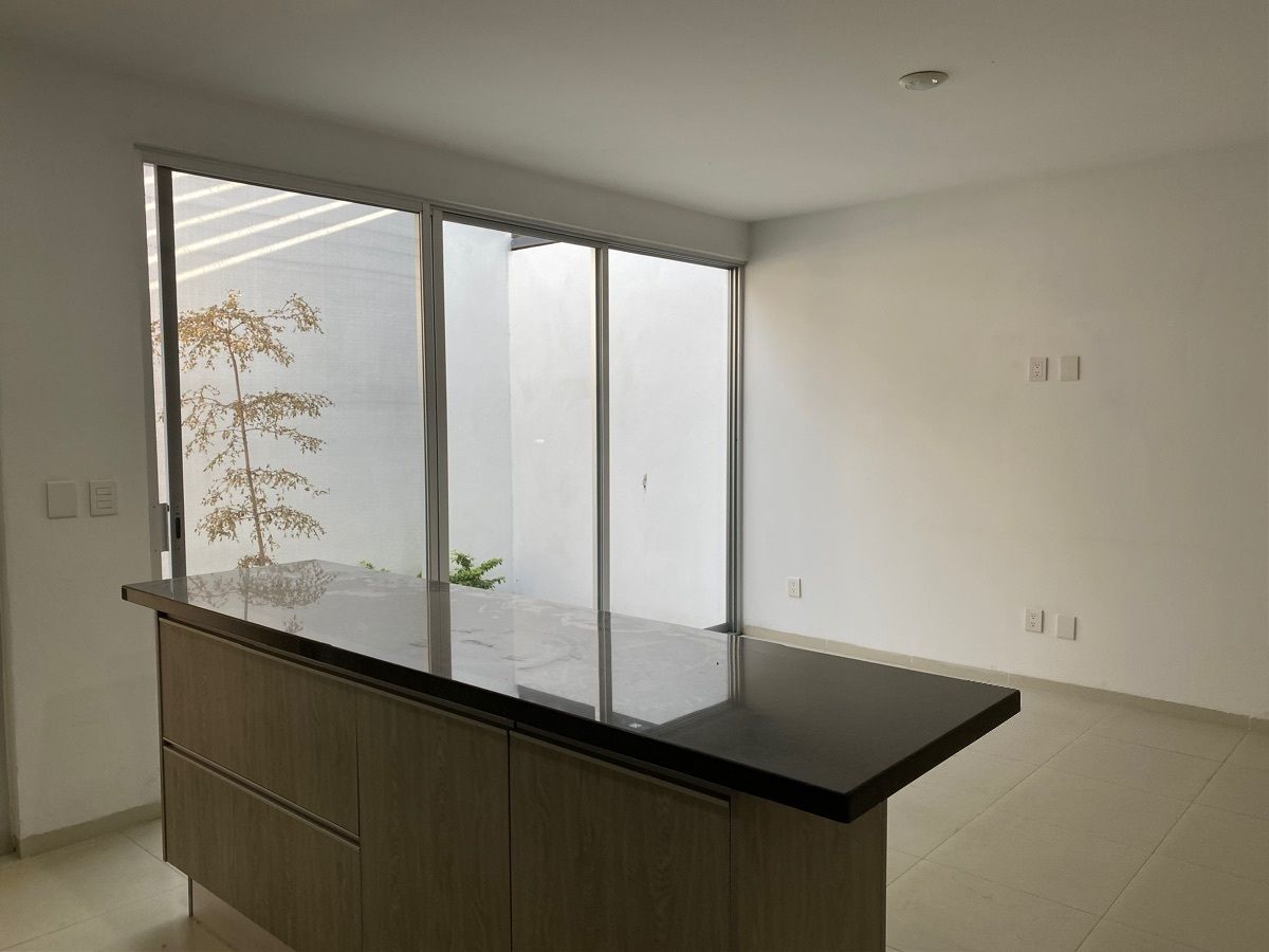 29 de 29: isla con barra para desayunar chilaquiles