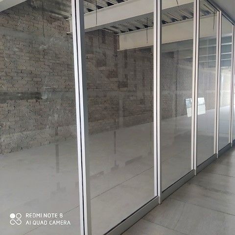 5 of 10: Local segundo piso por fuera