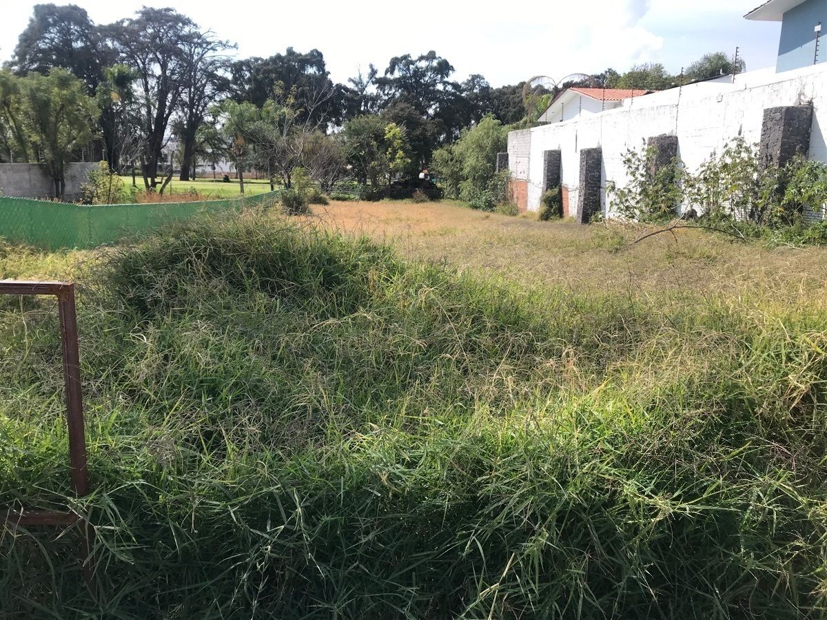 TERRENO EN VILLAS DEL MESÓN FRENTE AL HÍPICO JURIQUILLA Y HOYO 12 CLUB DE  GOLF