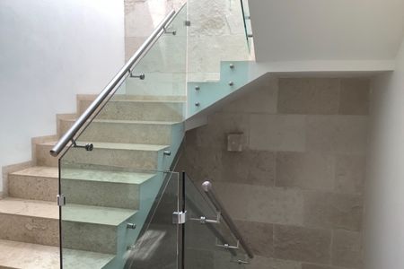 Casa  en VENTA Doble SEGURIDAD