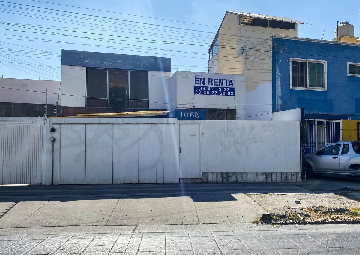 Casa en renta en Av.,Cvln.,Jorge,Alvarez,Del,Castillo, Ayuntamiento,  Guadalajara, Jalisco - Casas y Terrenos