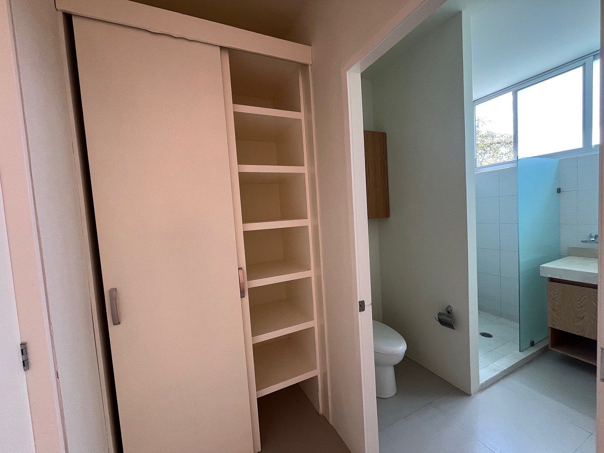 36 de 48: baño recámara secundaria