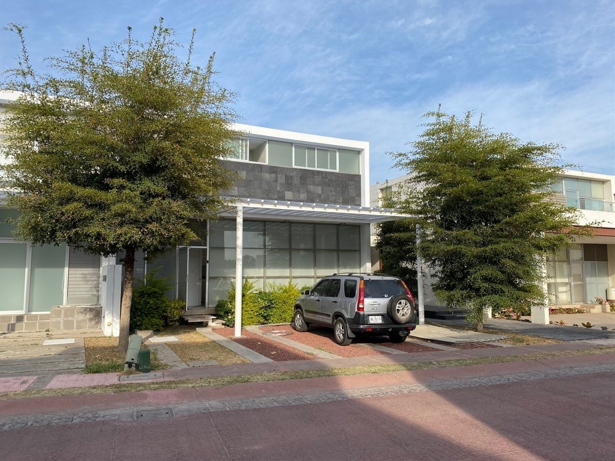 41 de 48: Casa en renta en La Rioja