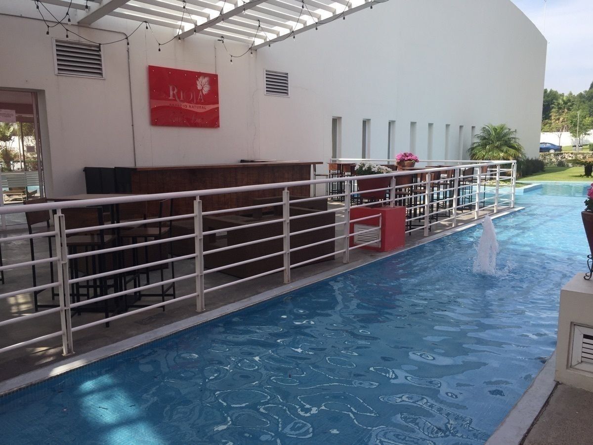 43 of 50: fuente decorativa