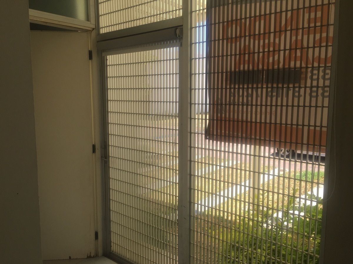 17 of 50: área de servicio muy ventilada