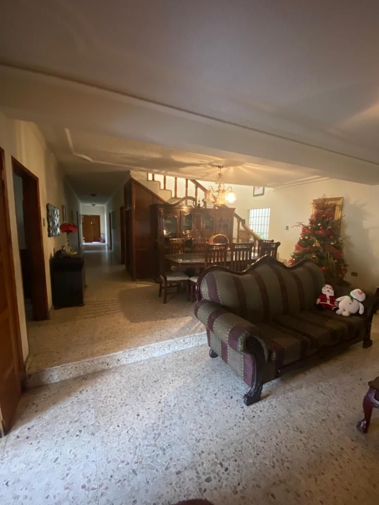 CASA EN VENTA COL. TIERRA BLANCA