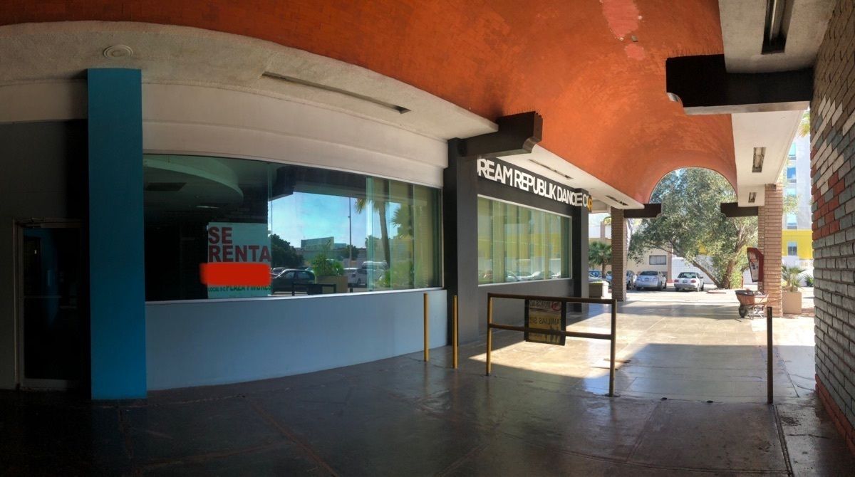 1 de 12: Fachada principal