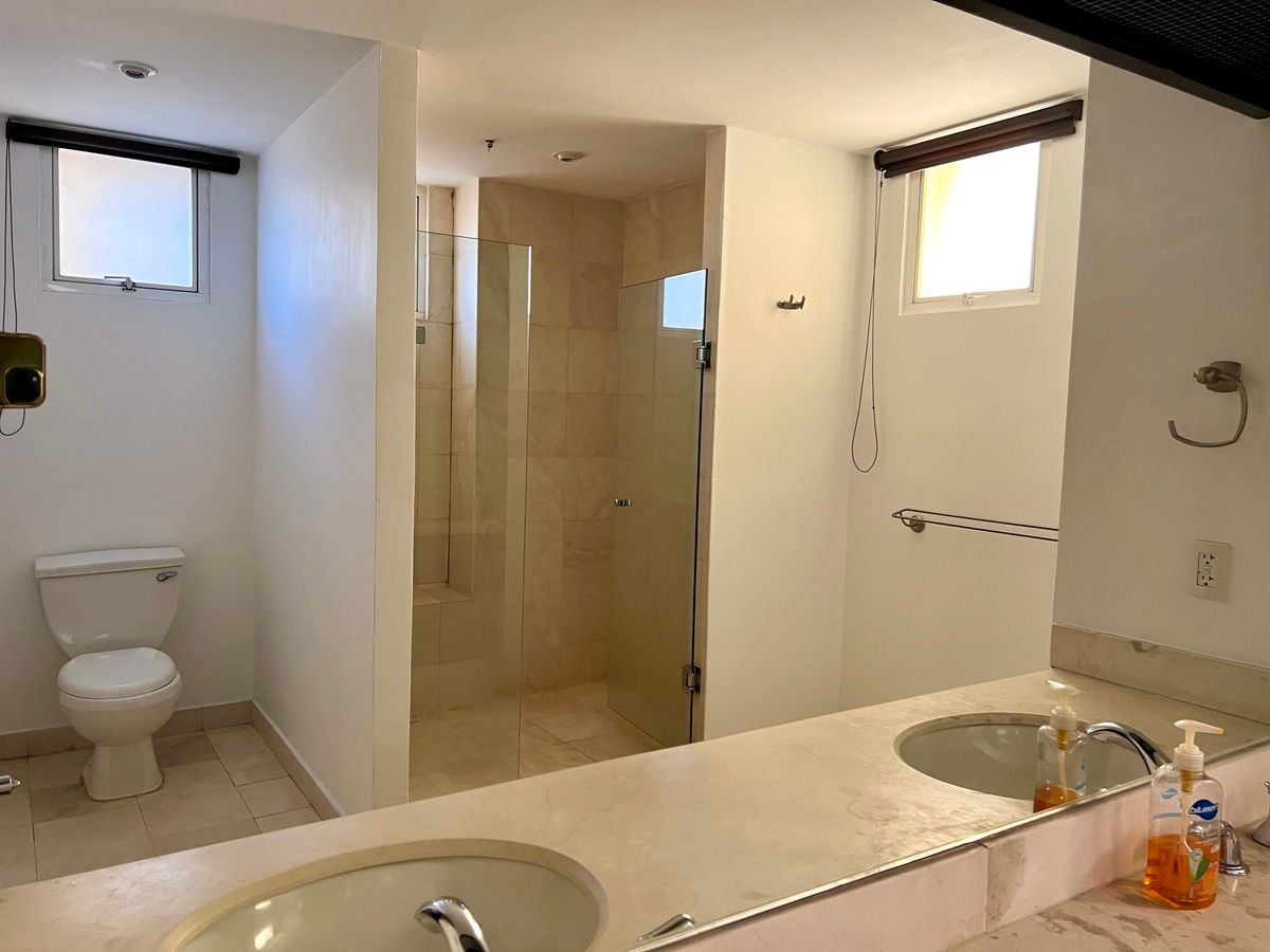 16 de 34: baño principal