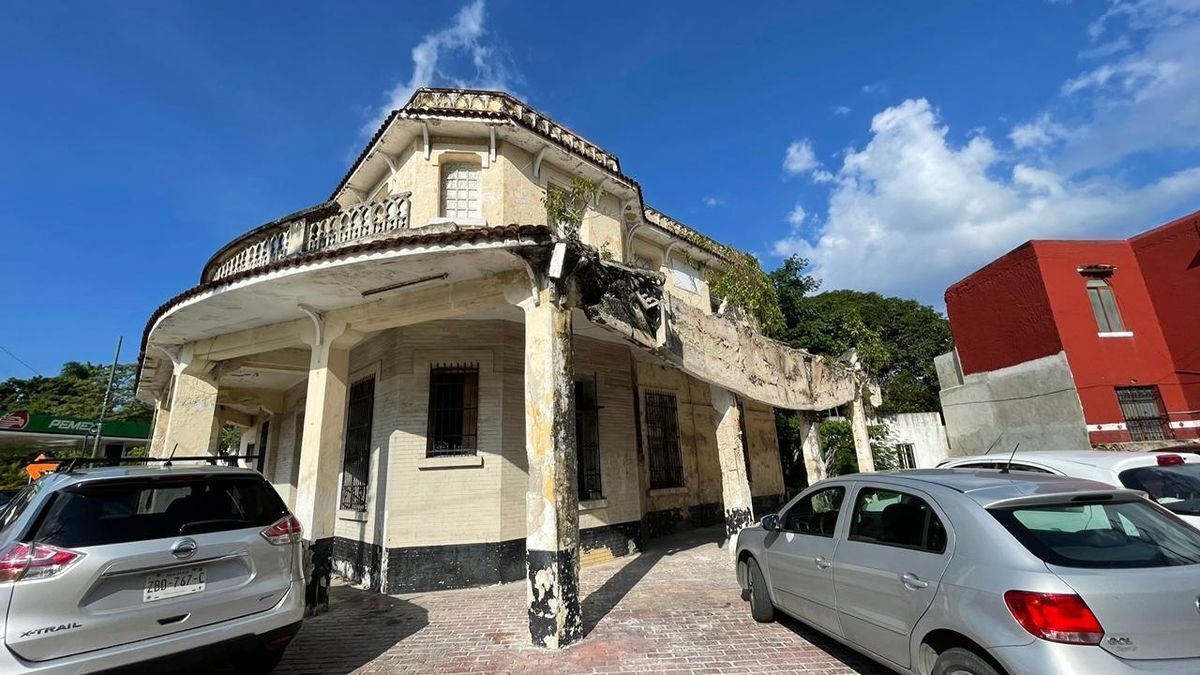 Casa frente al fiesta americana ideal para remodelar