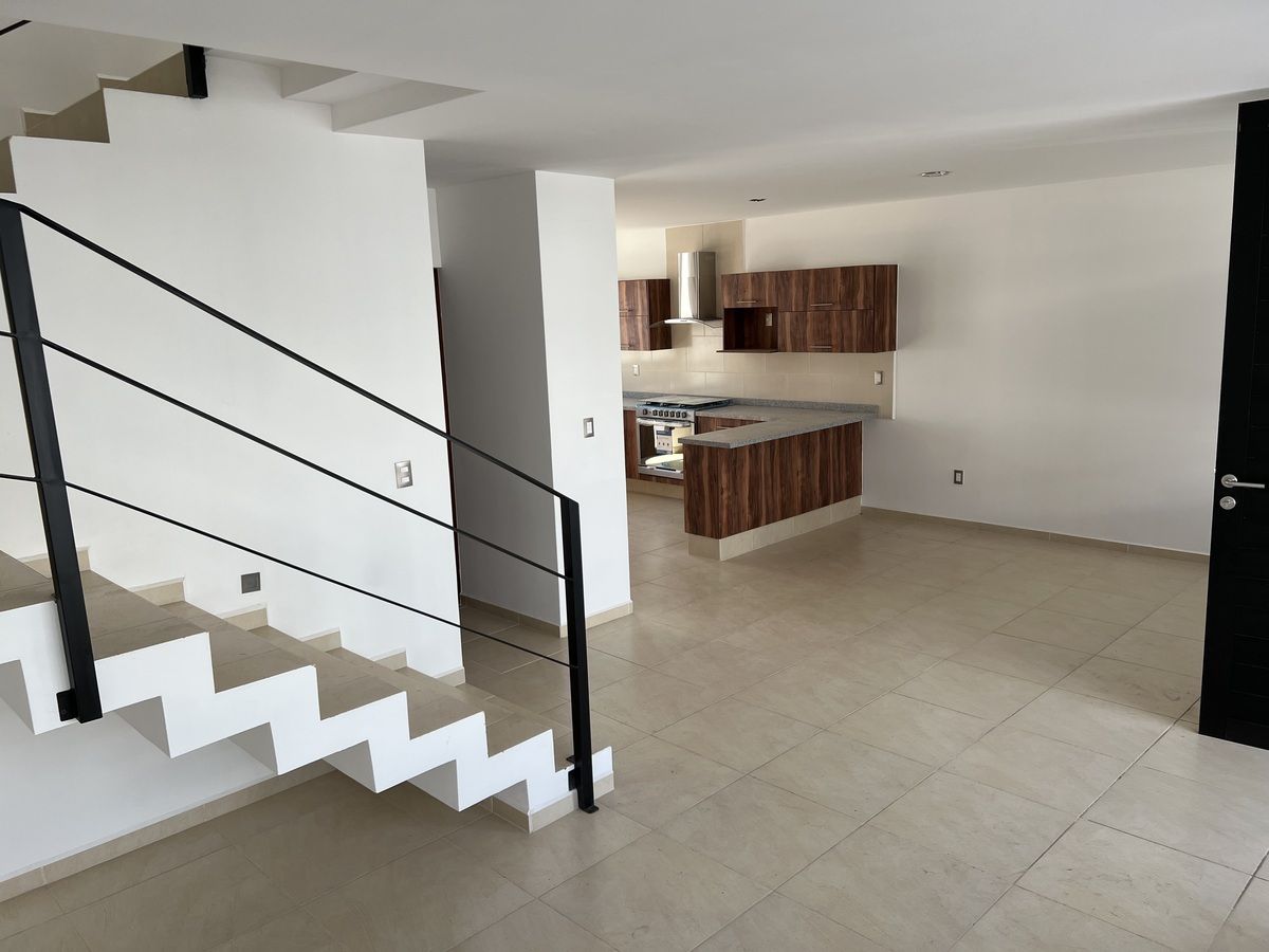 Casa pre Venta Nueva Centrica El Mirador Queretaro - foto 2