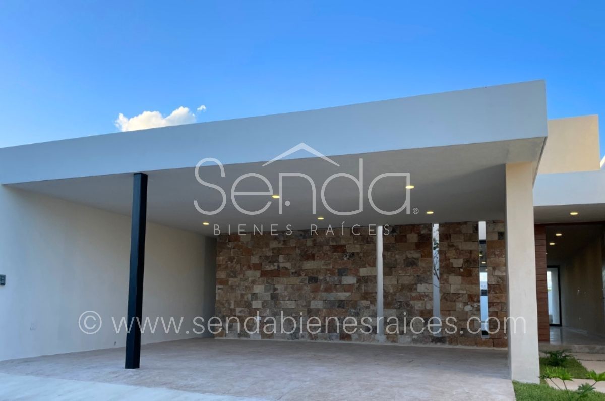 1 de 30: Fachada Principal