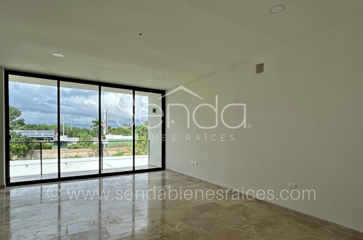 21 de 30: Recamara-Balcón