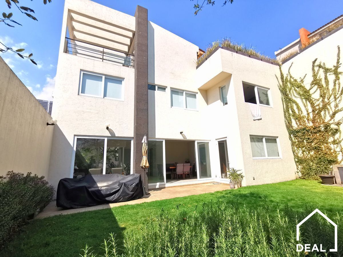 Venta Casa en Bosque Real con 90 m de jardín