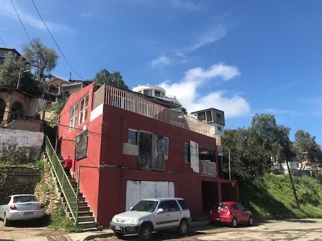 3 de 28