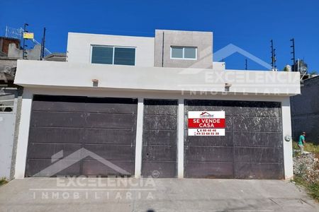 VENTA DE CASA EN LA COL. DEFENSORES DE PUEBLA