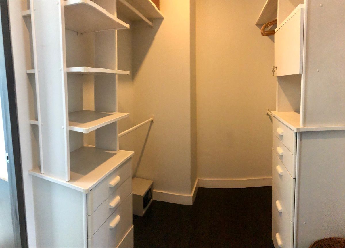 22 de 35: vestidor principal