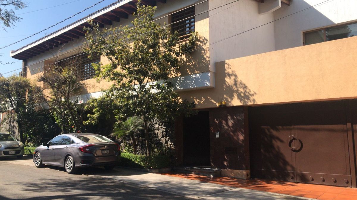 AMPLIA CASA ESTILO MEXICANO CONTEMPORANEO CON VIGILANCIA - foto 1