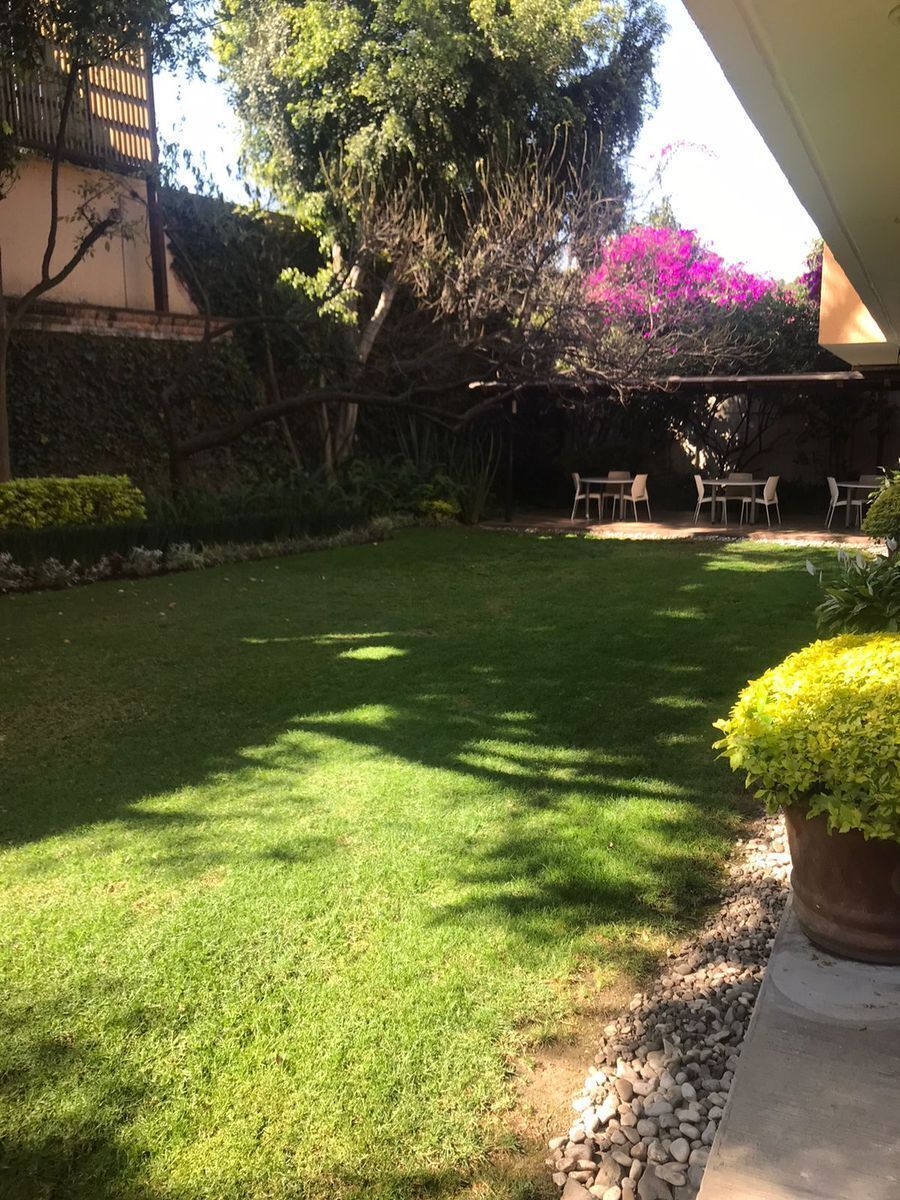 AMPLIA CASA ESTILO MEXICANO CONTEMPORANEO CON VIGILANCIA - foto 4