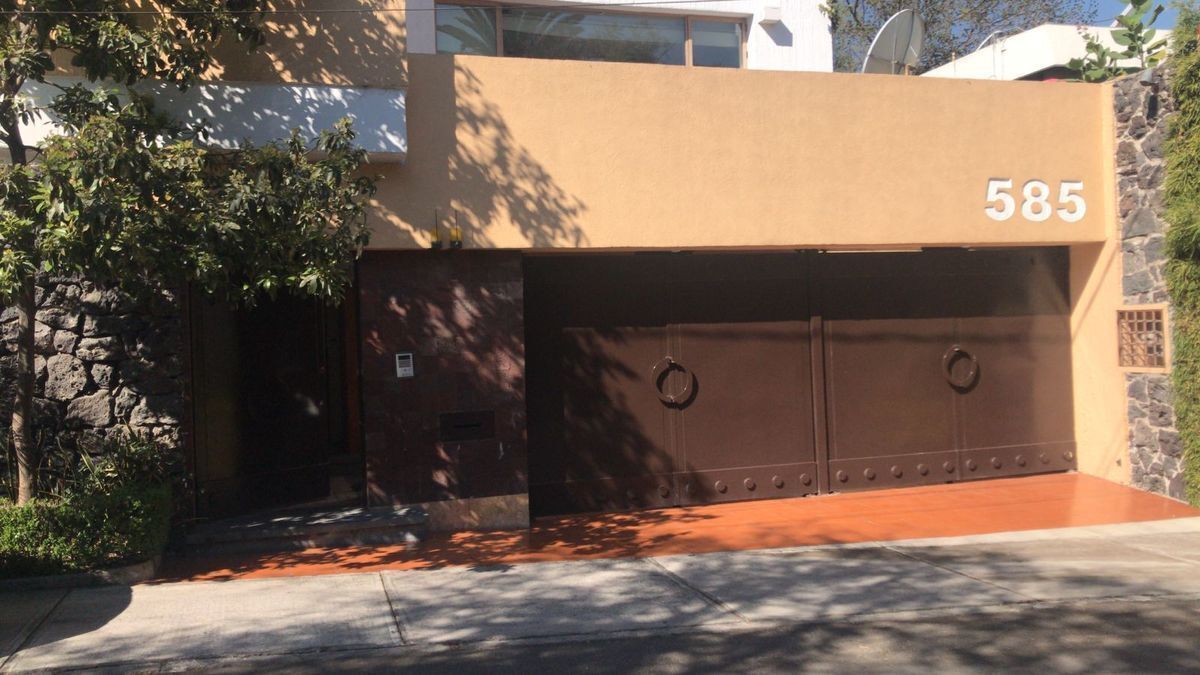 AMPLIA CASA ESTILO MEXICANO CONTEMPORANEO CON VIGILANCIA - foto 2