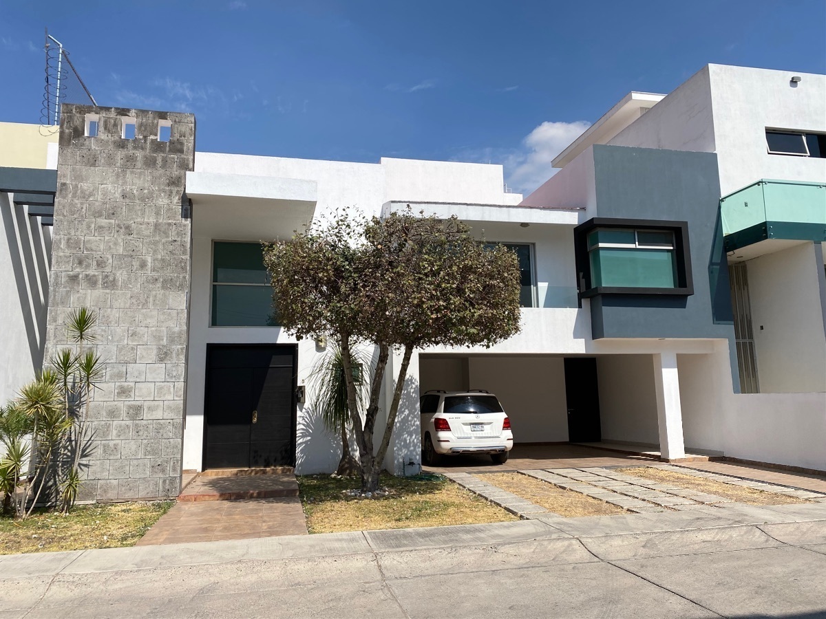 41 de 44: moderna casa en renta amplios espacios