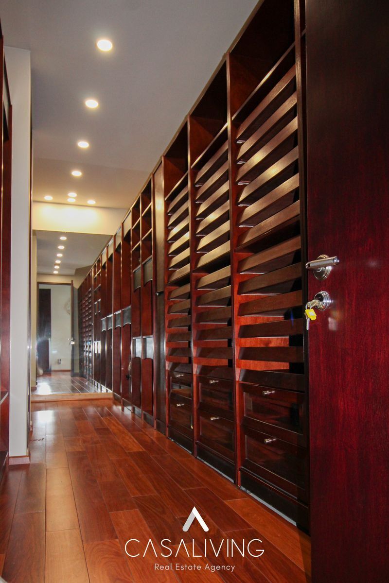 Vestidor de recámara principal