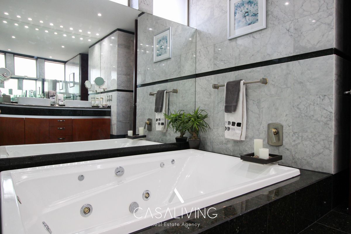 Baño de recámara principal