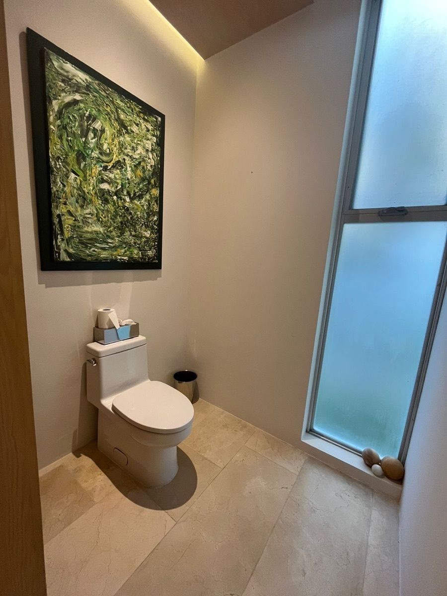 5 de 35: baño de visitas 
