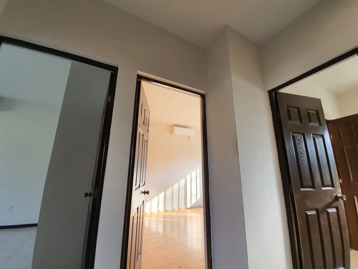 13 de 32: 3 Recámaras en planta alta y 1 baño completo
