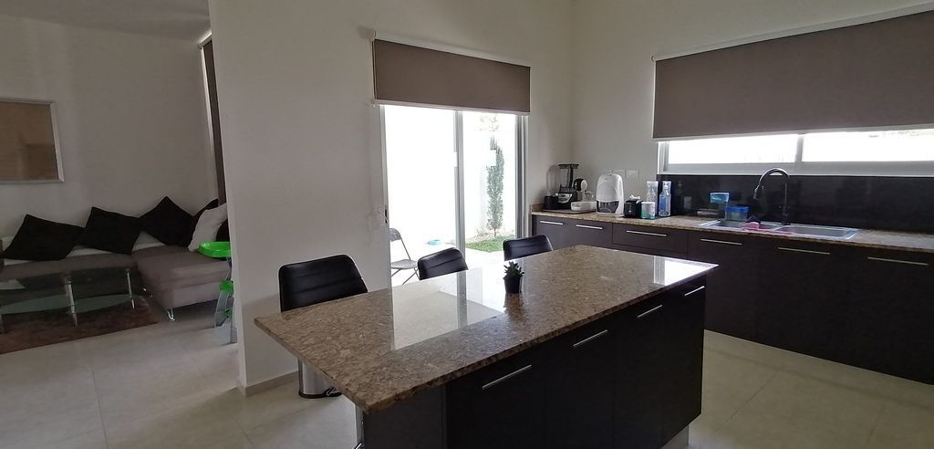 4 de 28: Casa en renta amueblada en privada Salomea Cholul,Mérida 