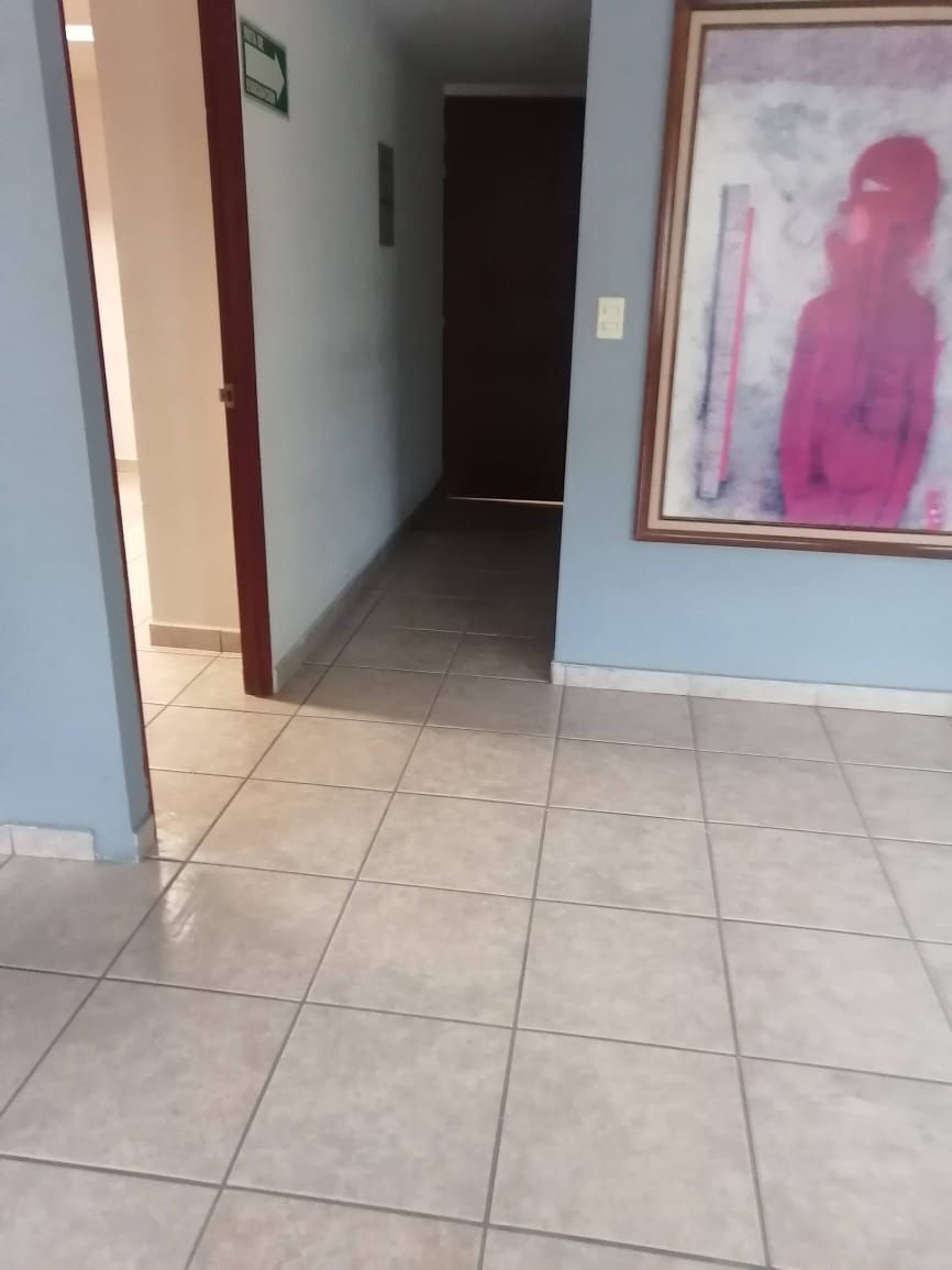ENTRADA A LA OFICINA