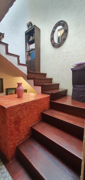 4 de 37: Escalera de Acceso a Segundo Nivel
