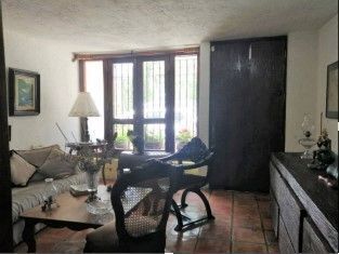 1 de 37: Vista de Sala desde Acceso a la casa.