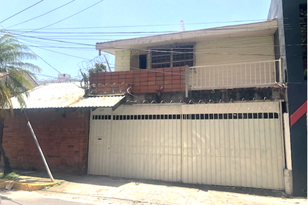 Casa en venta para vivir y oficinas ubicada en Colonia Escalon San Salvador